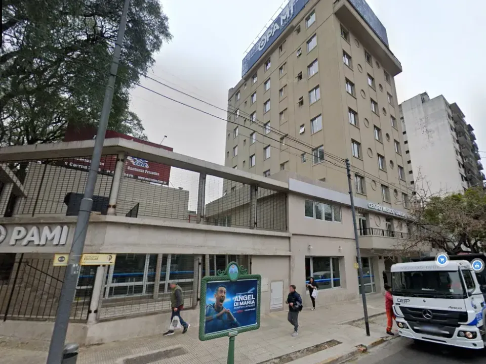 Cabildo 4355 (Centro Médico PAMI)